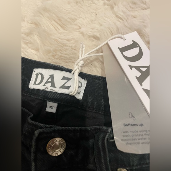 DAZE Black Denim Jeans - Picture 3 of 6
